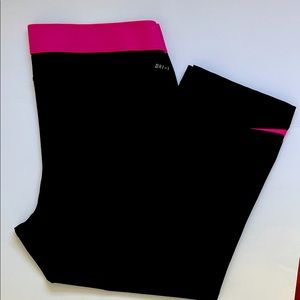NIKE PRO cropped running tights